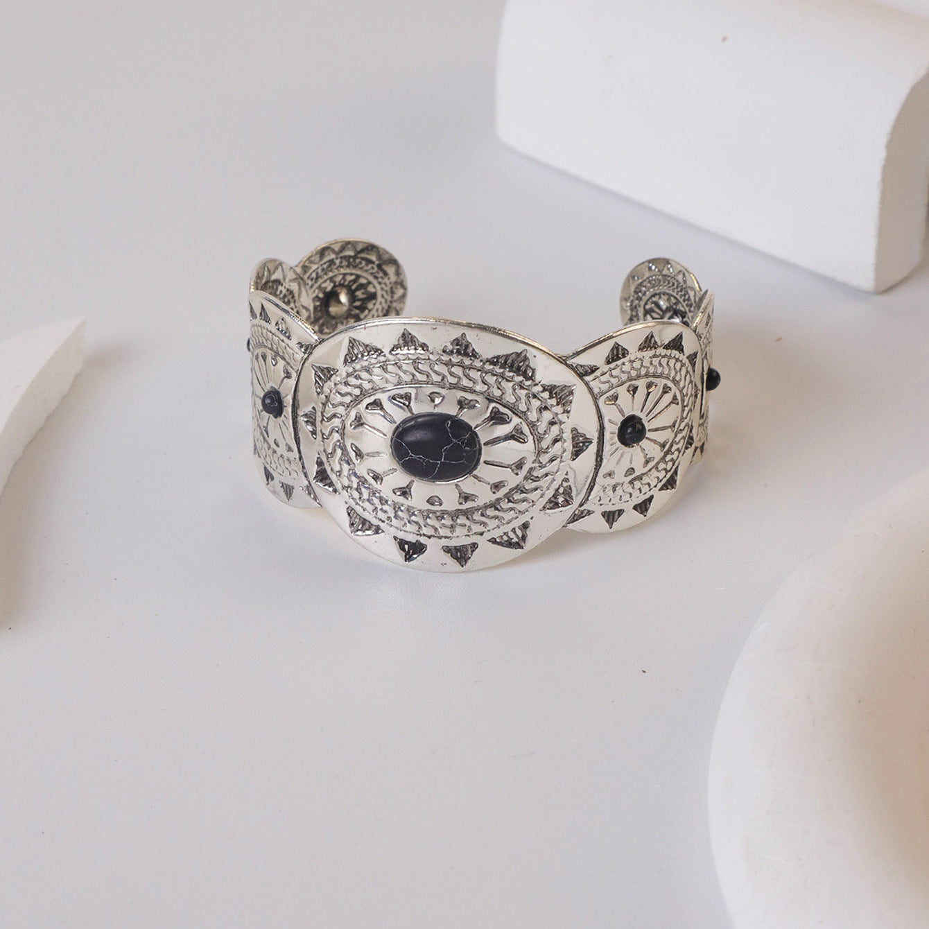 Wholesale Silver Tone Turquoise Inlay Vintage Open Adjustable Bracelet Women Fashion Jewelry Accessory