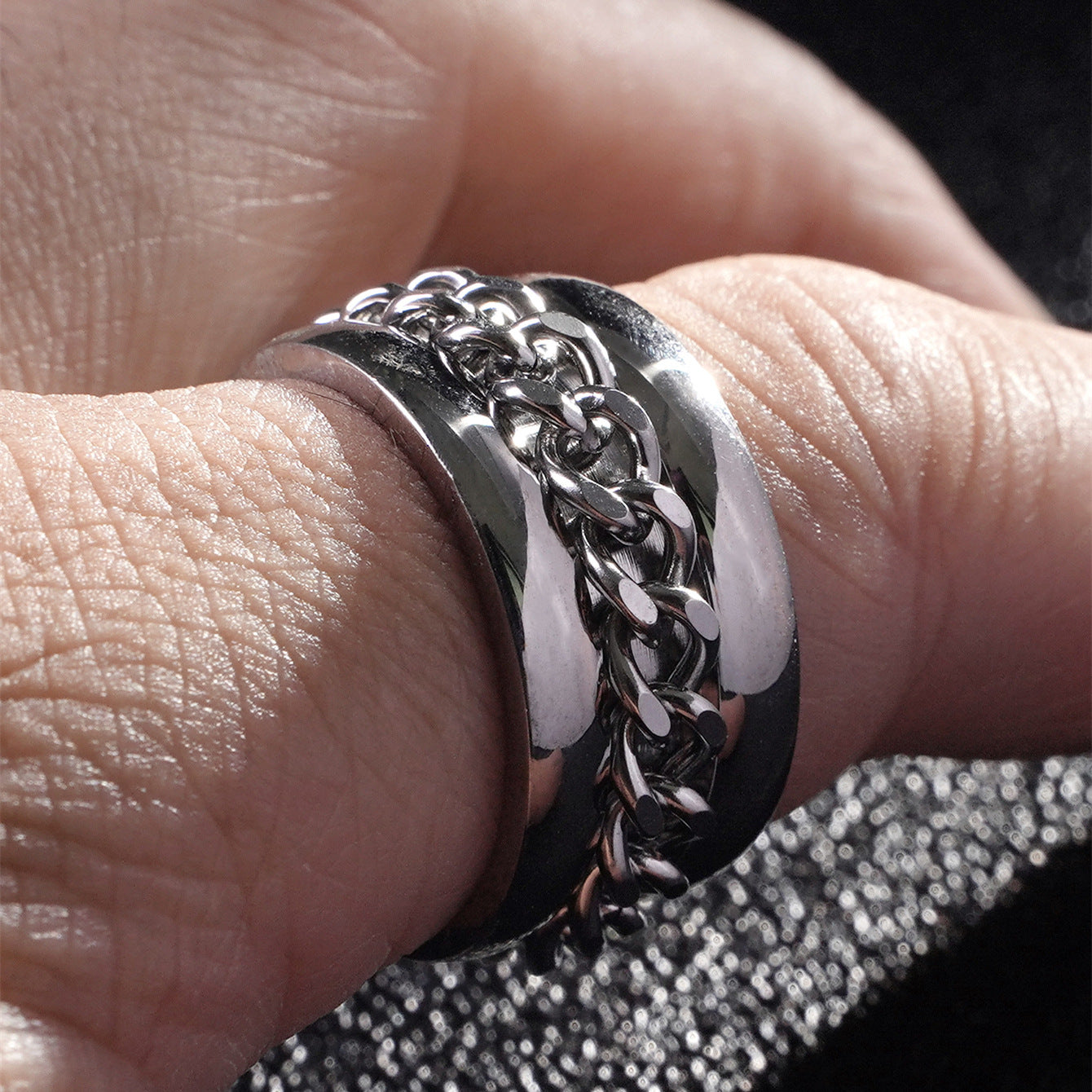 Wholesale 12mm Men's Titanium Steel Extra Wide Decompression Rotating Chain Rings ACC-RS-GouYa008