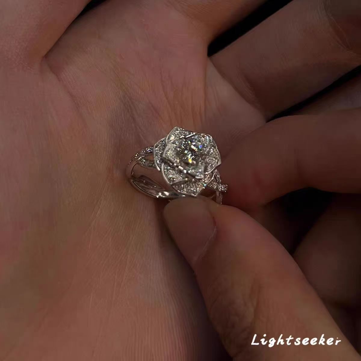 Wholesale French Vintage Ring Alloy with Zircon Jewelry Accessory