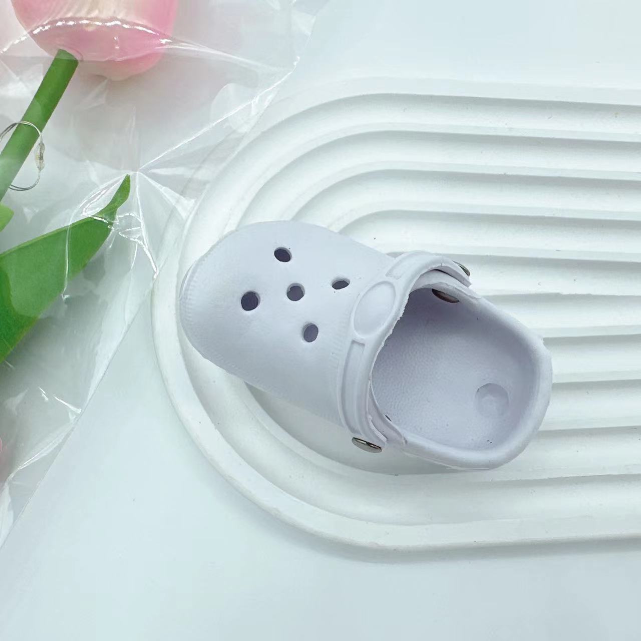 Wholesale Anti-Lost Creative Clogs Transparent phone stand