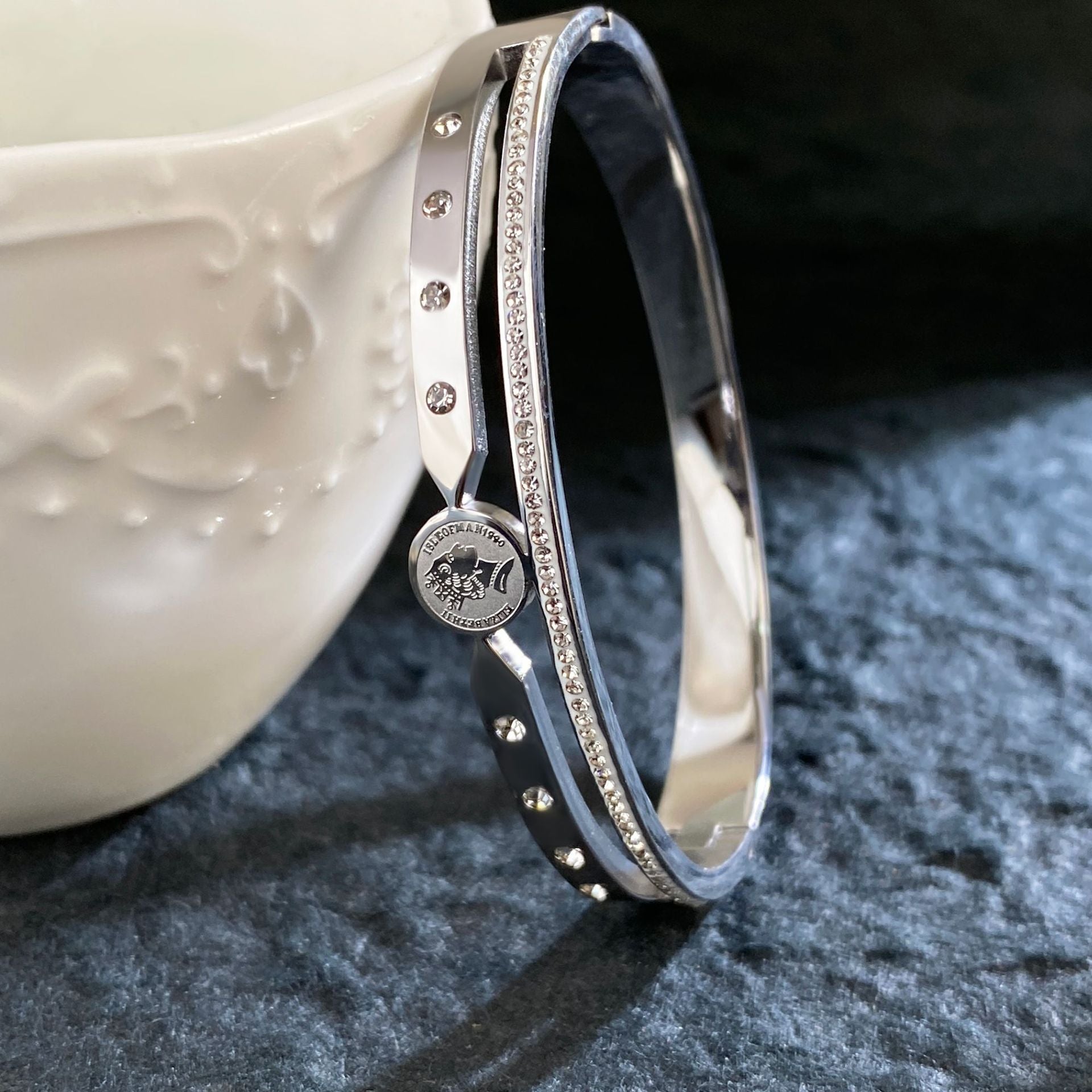 Wholesale Titanium Steel Plated 18K Gold High-end Luxury Bracelet ACC-BT-YuXun008