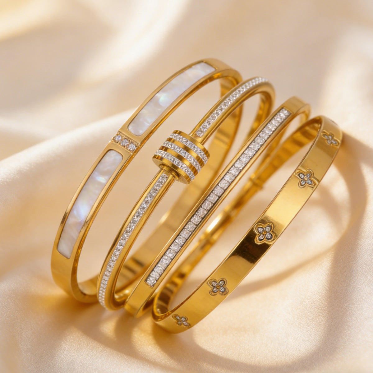 Wholesale Stainless Steel 18K Gold Plated Geometric Bracelet with White Shell Rhinestone Boutique Resale