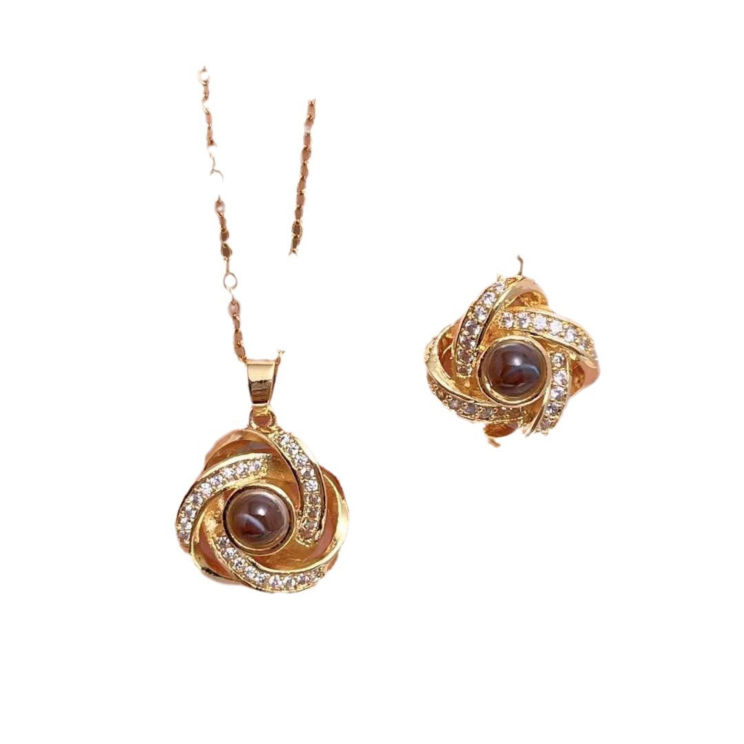 Wholesale 100 languages I love you projection temperature necklace