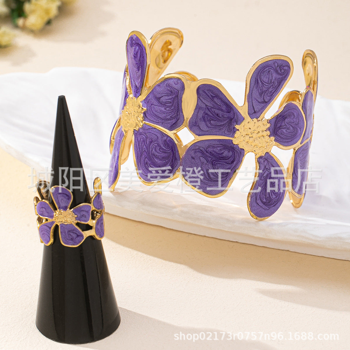 Wholesale 2-piece oil-drop versatile fashion five-petal flower ring and bracelet adjustable opening women' s jewelry set