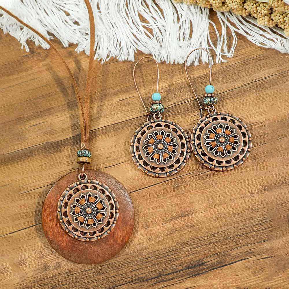 Wholesale Retro Bohemian Alloy Electroplated Jewelry Set Round Hollow Earrings Long Necklace Party Wear