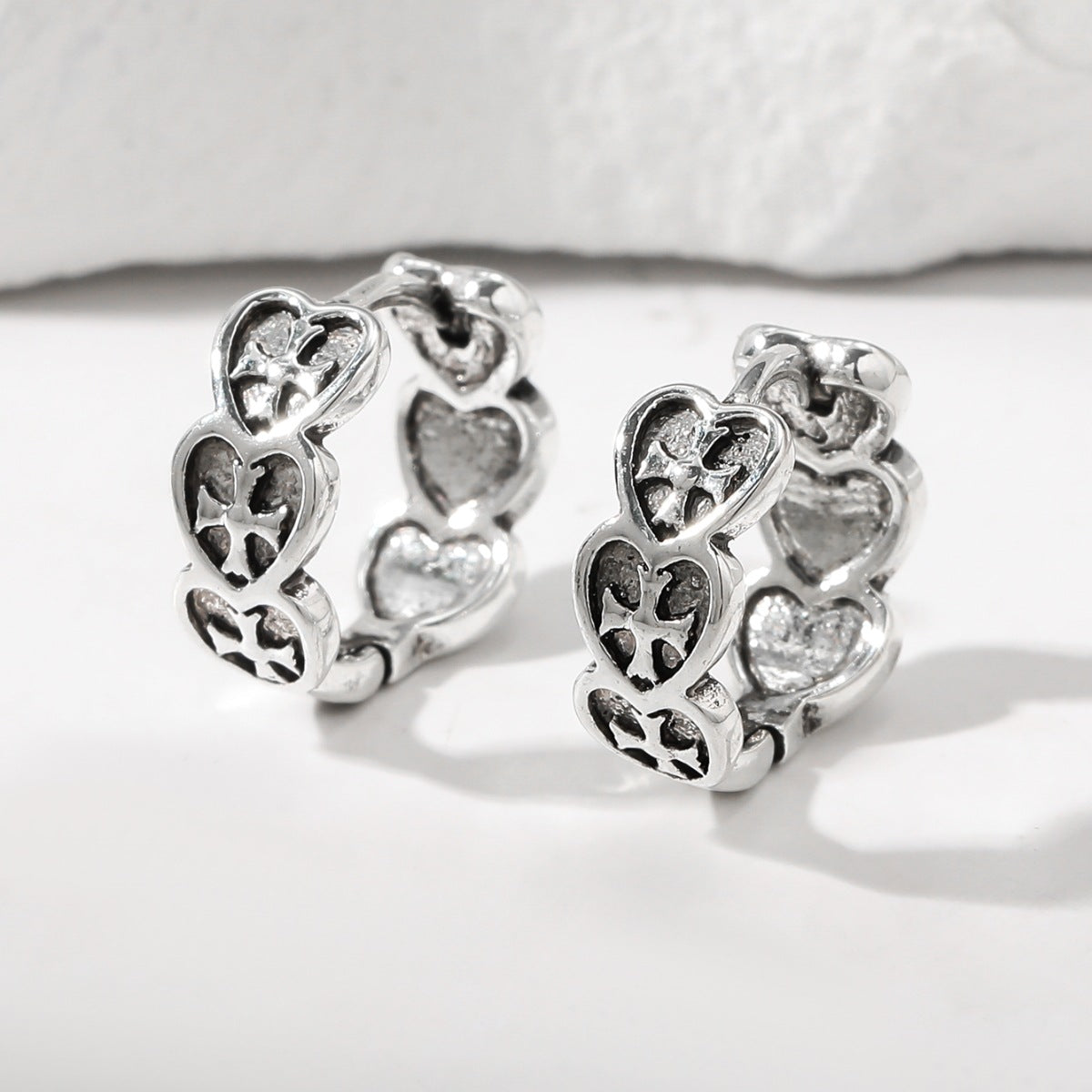 Wholesale  retro  love cross earrings