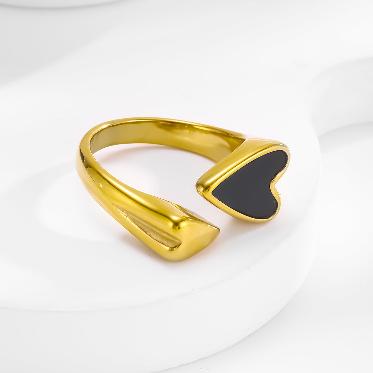 Wholesale Titanium Steel White Shell Heart Ring