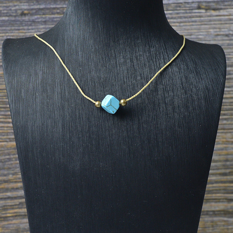 Wholesale Zinc Alloy Turquoise Pendant Necklace Bohemian Style Fashion Accessory for Women