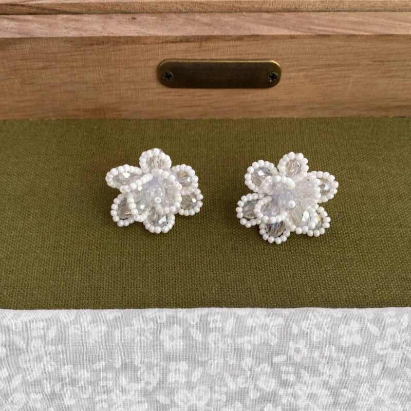 Wholesale white flower beaded earrings