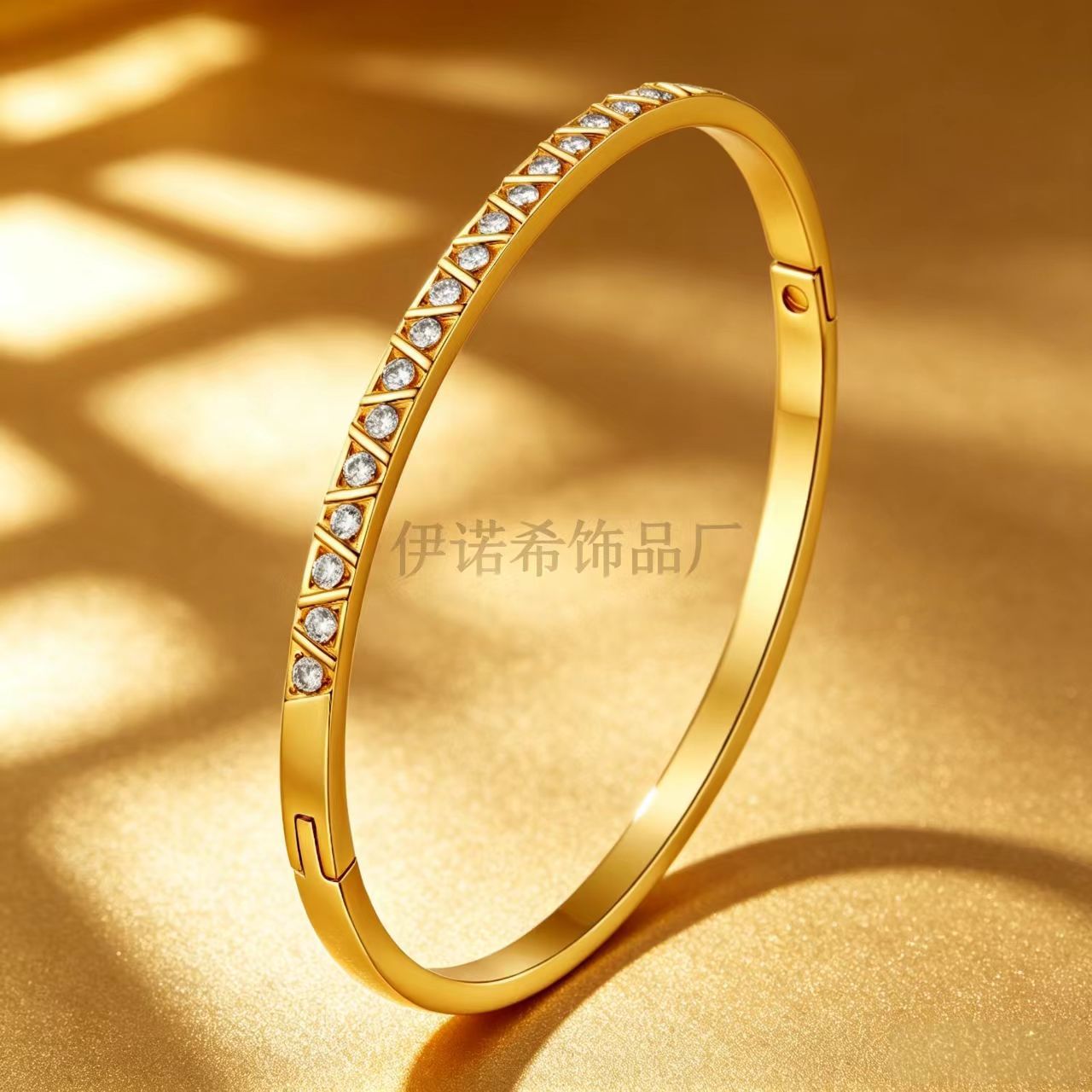 Wholesale 18K Gold Plated Stainless Steel Rhinestone Bracelet Trendy Office Jewelry Accessory