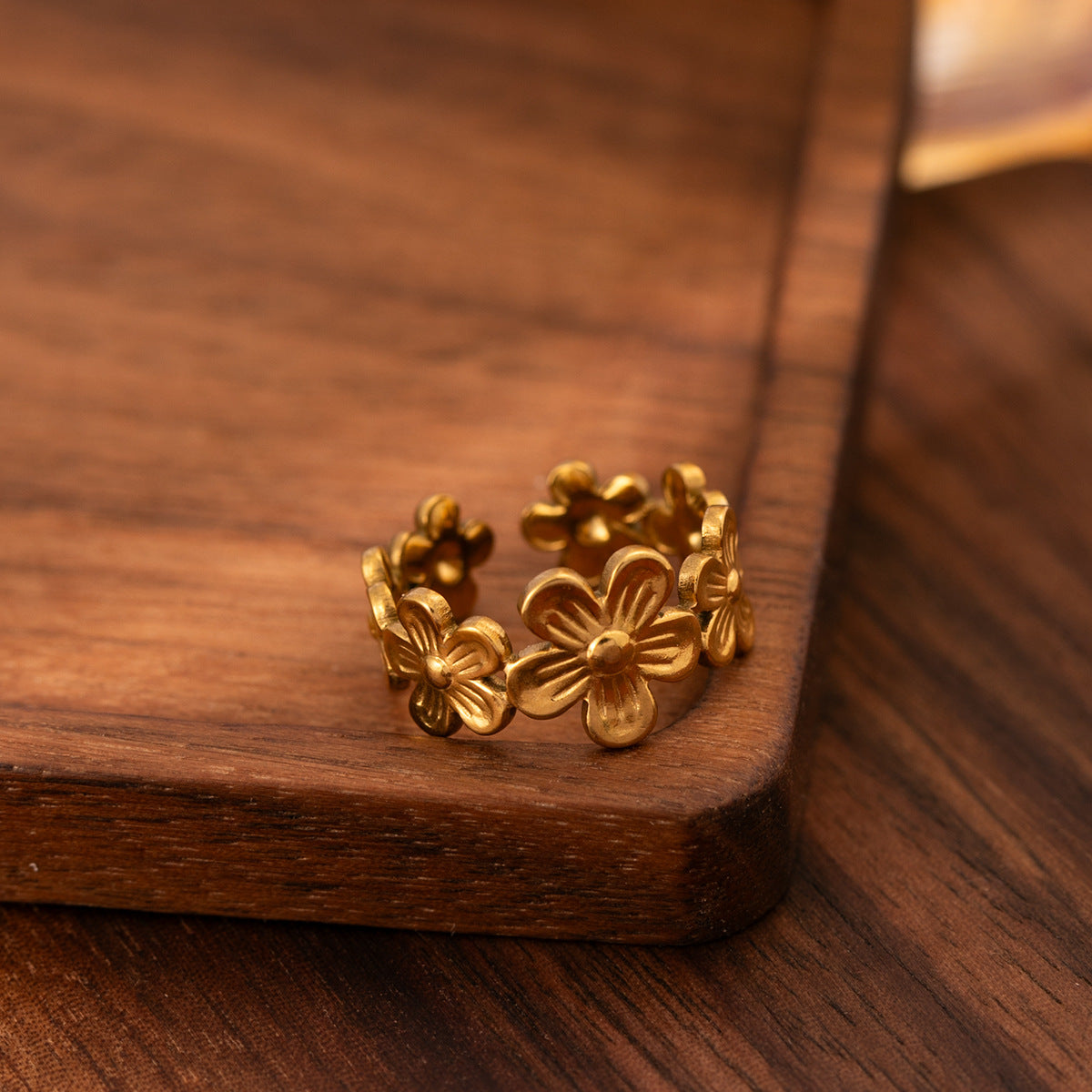 Wholesale Stainless Steel Flower Ring with Vacuum Gold Plating,  Trendy Fashion Jewelry Accessory for Women