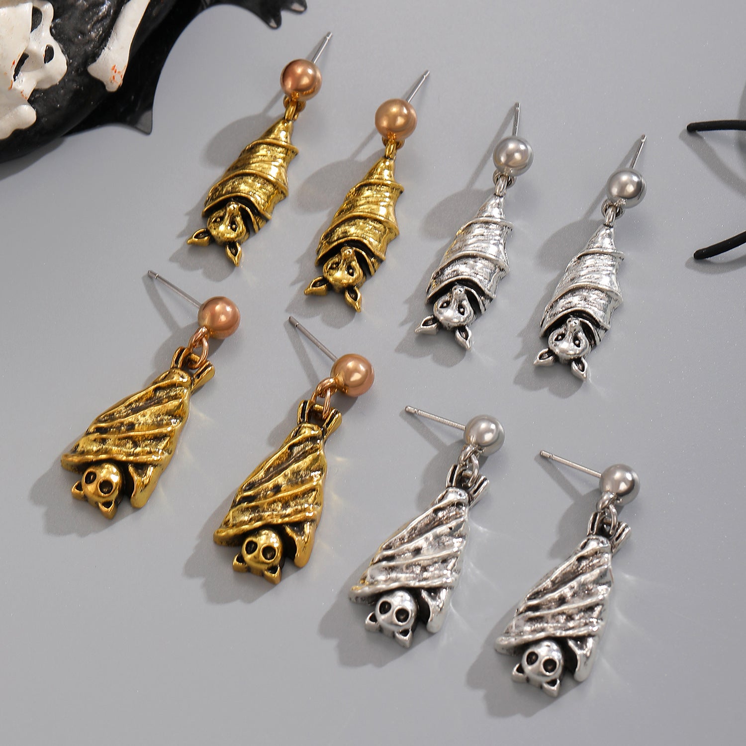 Wholesale  Hanging Bat Earrings For Women Vintage Gothic Style Zinc Alloy Earrings Party Gift Boutique Resale
