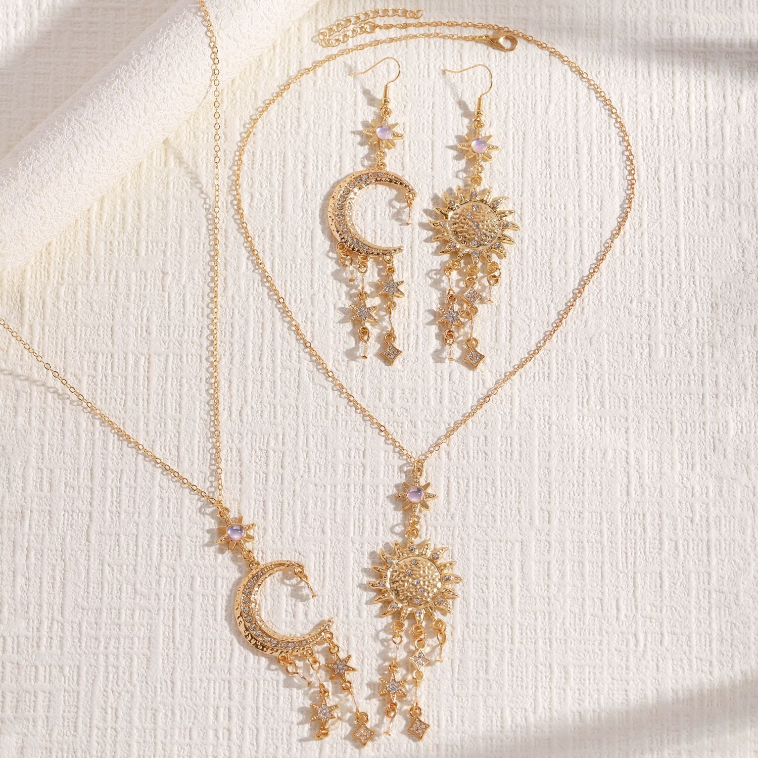 Wholesale Vintage Moon Sun Star Long Tassel Earrings And Necklace Set Gold Alloy Jewelry Party Fashion Accessory