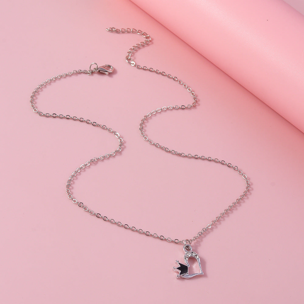 Wholesale Valentine's Day heart-shaped peach clavicle chain crown hollow love necklace