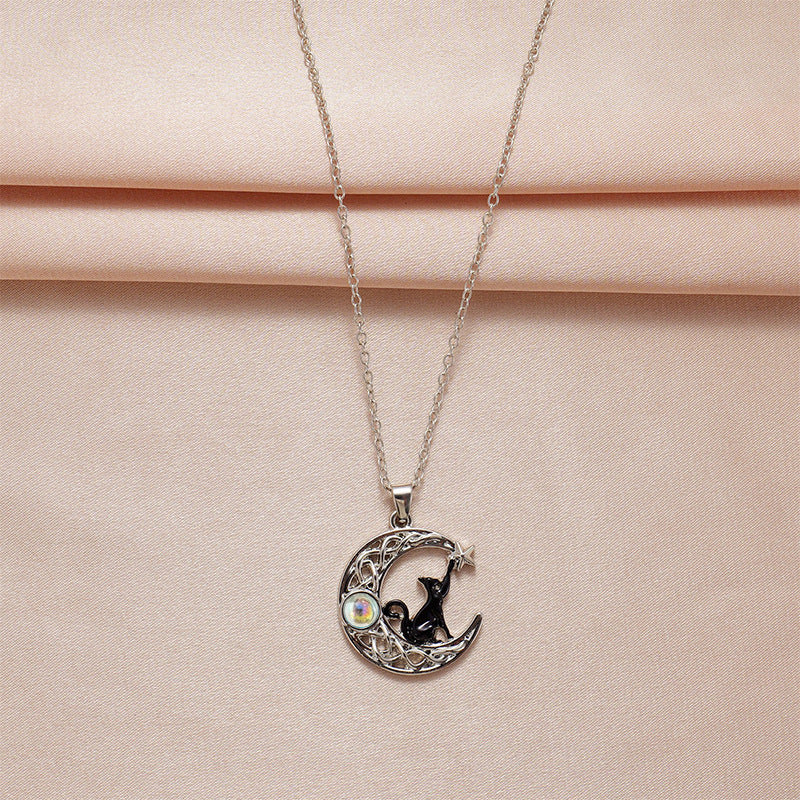 Wholesale  All-match Niche Cat Pendant Necklace Light Luxury  Jewelry Accessories