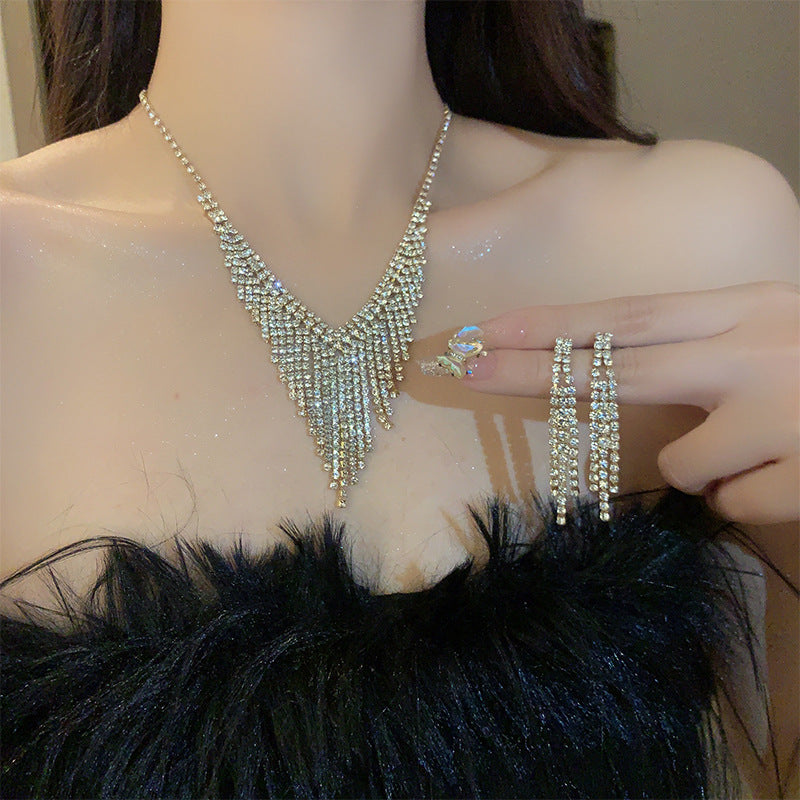 Wholesale Full Diamond Water Drop Tassel Necklace Light Luxury Necklaces Clavicle Chain ACC-NE-Miaosi013