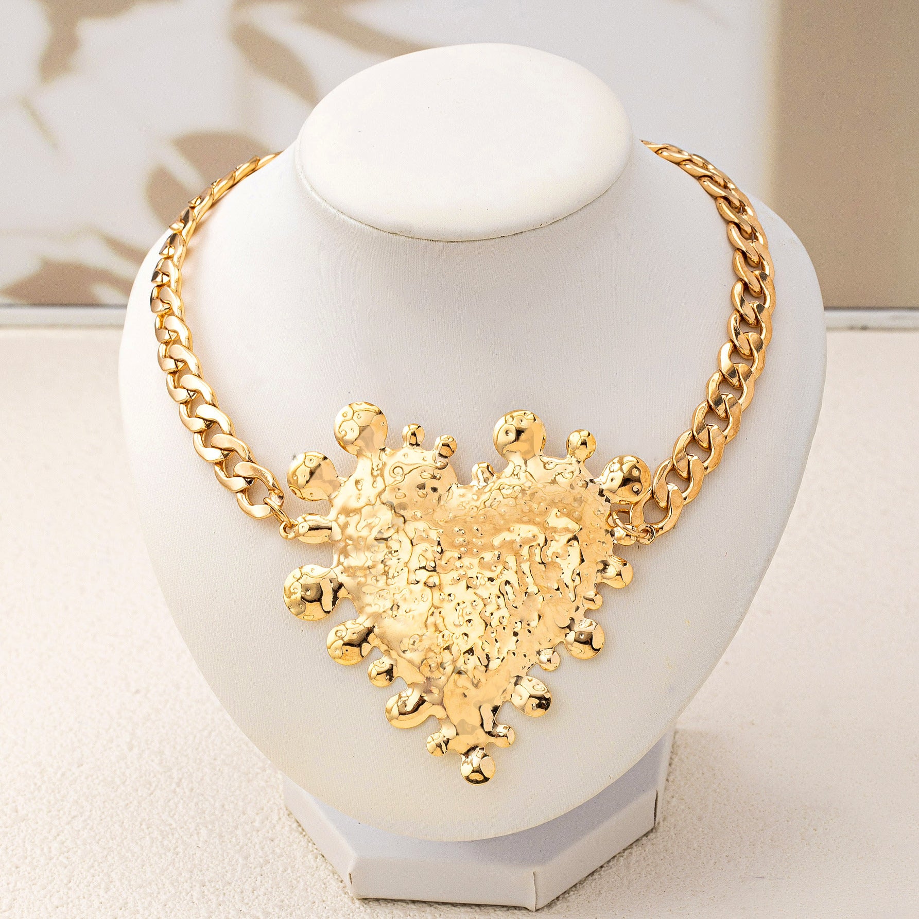 Wholesale Exaggerated Big Heart Pendant Necklace Women S Street Party Fashion Jewelry Gift Boutique Resale