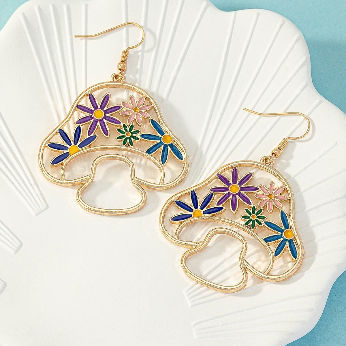 Wholesale Elegant Ladies Simple Design Fresh and Sweet Enamel Glaze Mushroom Earrings
