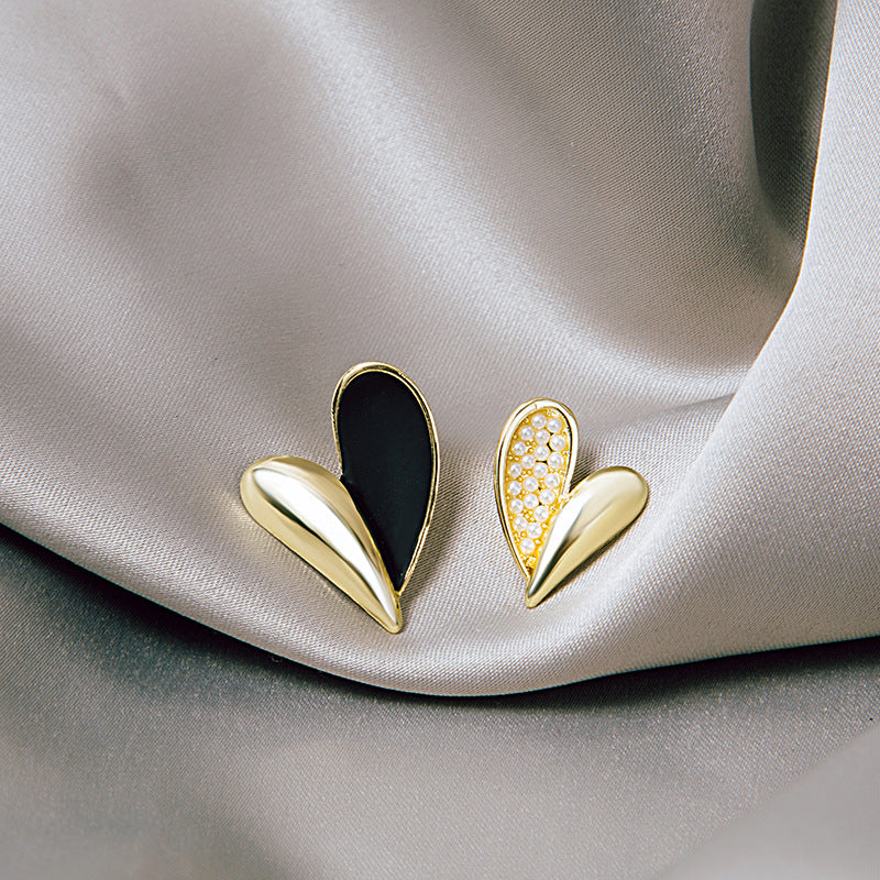 Wholesale Silver Needle Heart-shaped Diamond Earrings