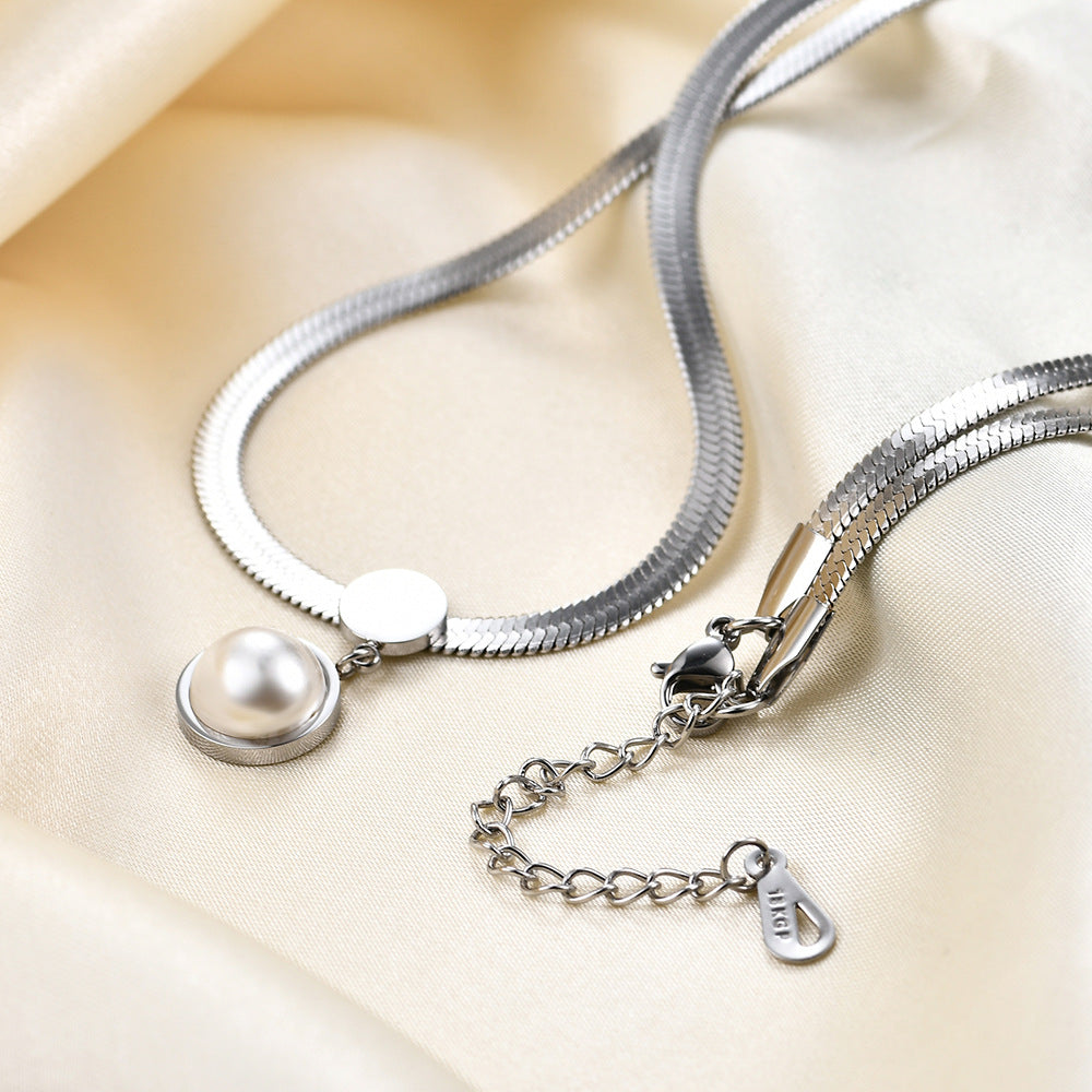 Wholesale  Flat Snake Chain Blade Necklace Pearl Clavicle Chain Titanium Steel Necklace