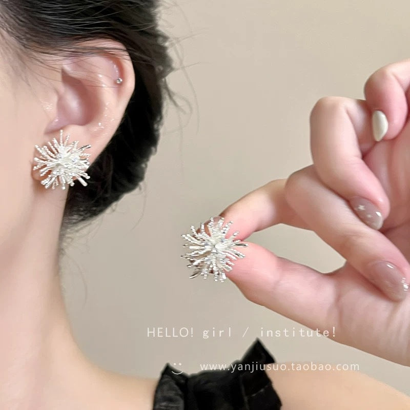 Wholesale European and American Light Luxury Shell Flower Earrings 925 Silver Needle High-grade Earrings Ins Niche Design Elegant Retro Earrings