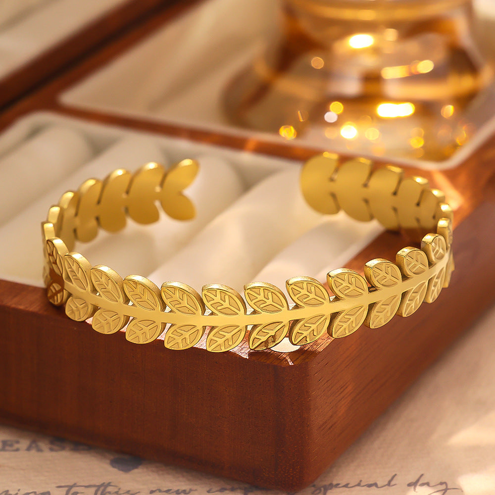 Wholesale C-shaped Irregular Titanium Steel Bracelet ACC-BT-Feif006