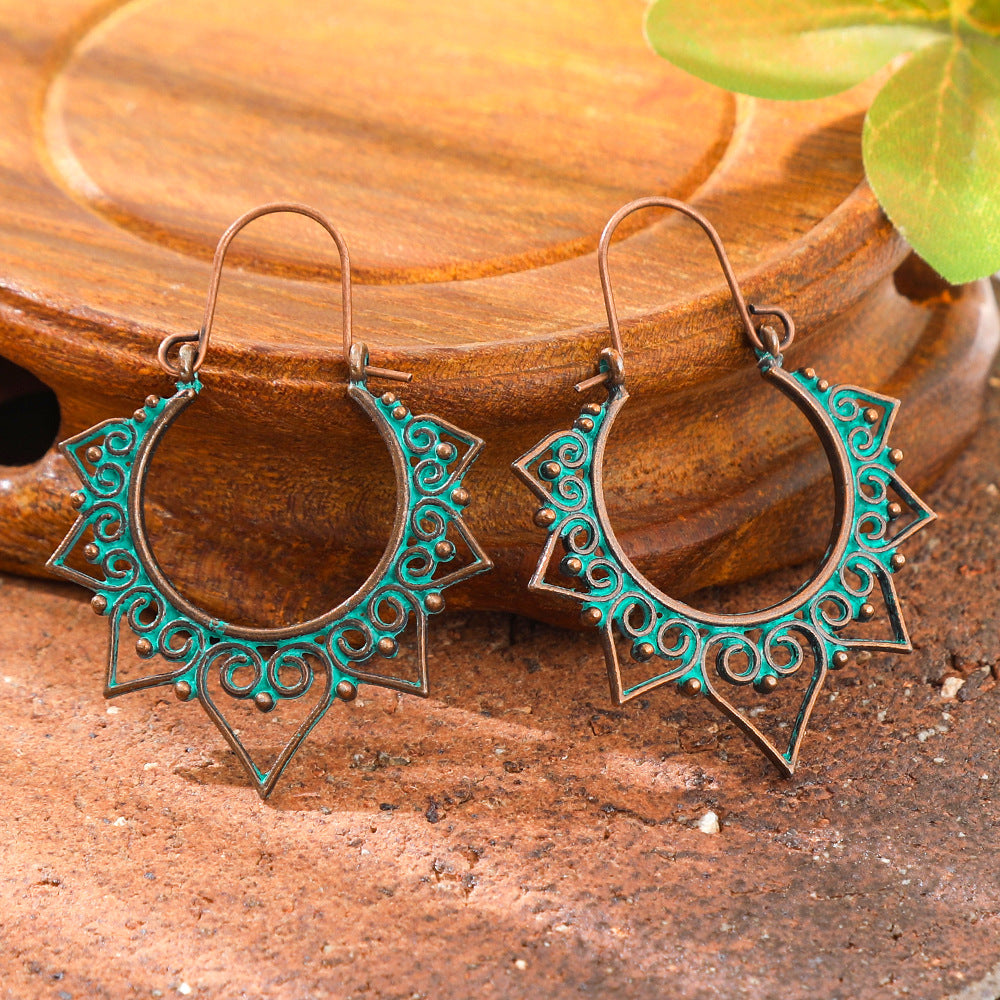 Wholesale Retro European and American Style Earrings for Women,  Bohemian Hollow Pattern Alloy Earrings,  Ethnic Holiday Style Personalized Accessories