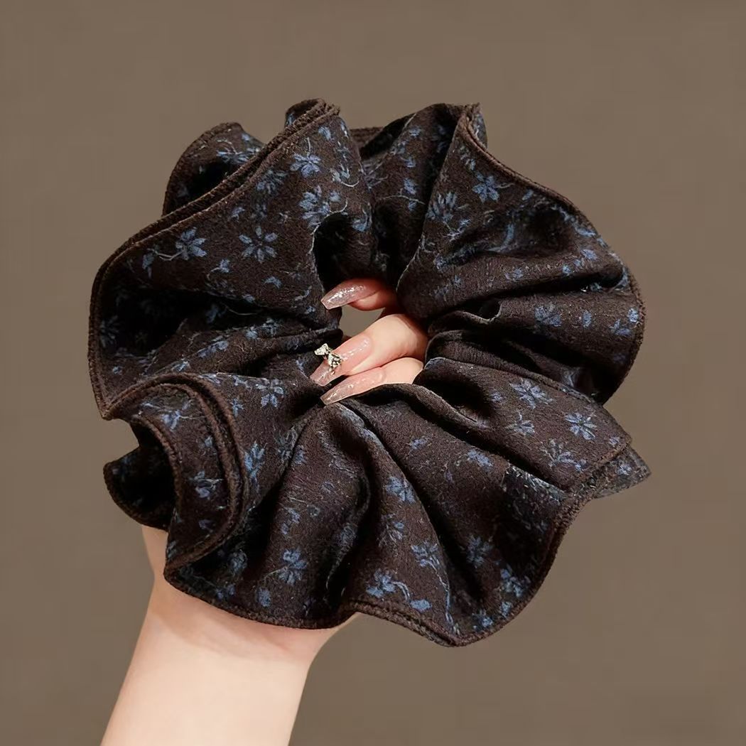 Wholesale Satin Fabric Floral Print Scrunchie Elastic Ponytail Holder Fashion Hair Accessory Boutique Resale