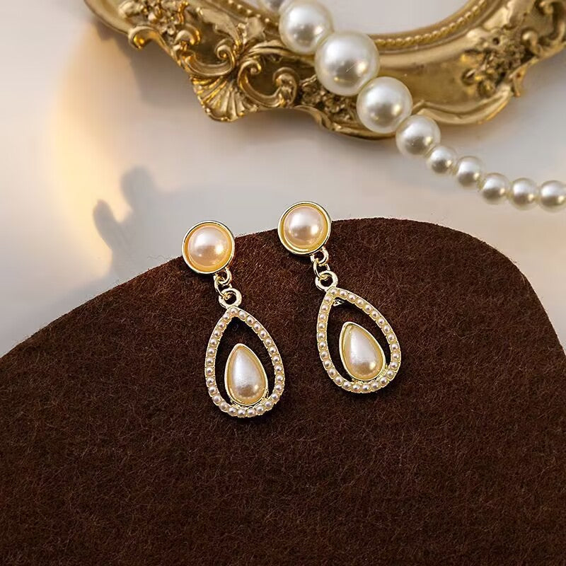 Wholesale Alloy Teardrop Pearl Earrings