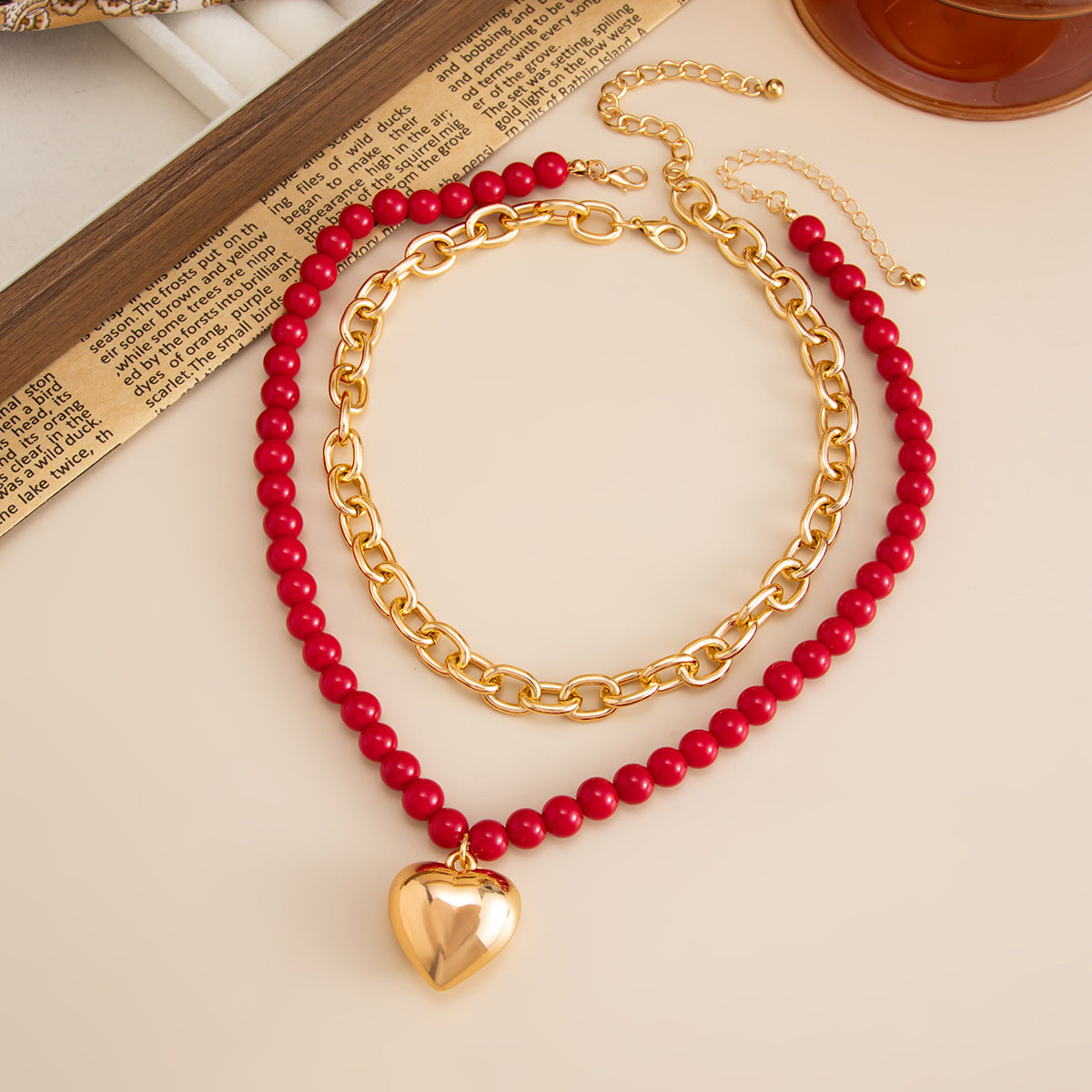 Wholesale Retro Red Acrylic Beaded Curved Tube Necklace