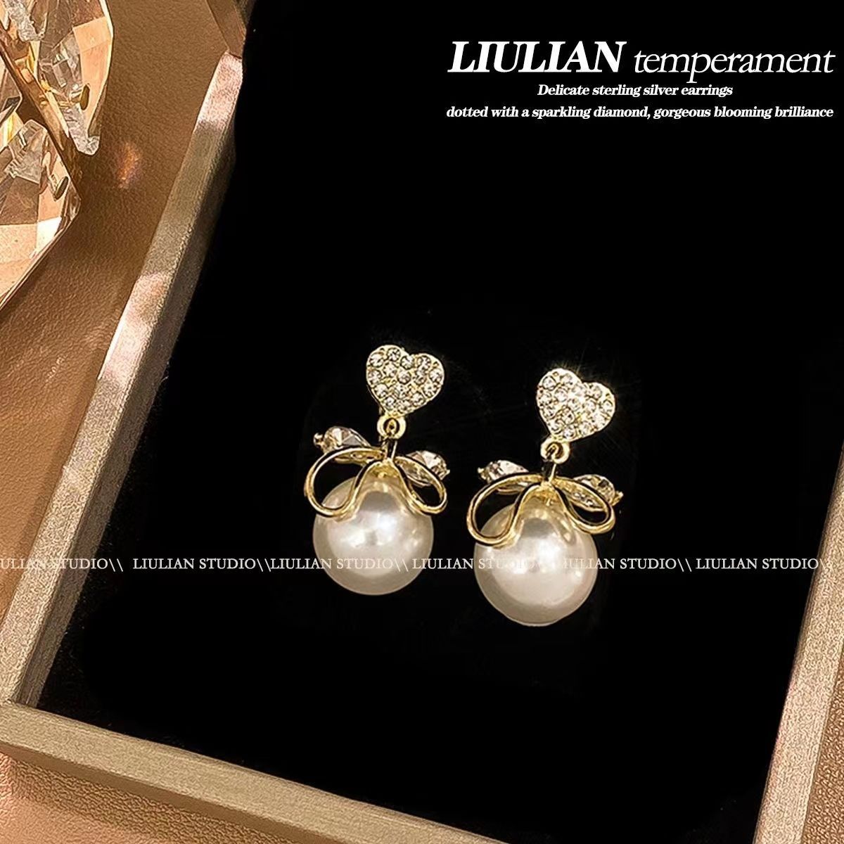 Wholesale Trendy Light Luxury Pearl Earrings Alloy Electroplated