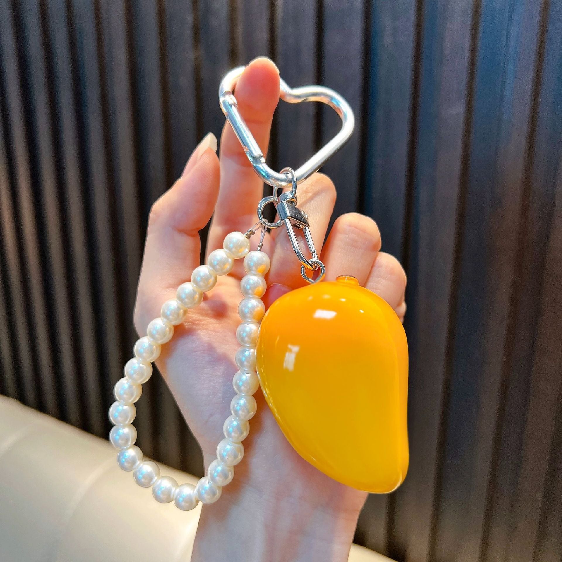 Wholesale Trendy Resin Bead Keychain Keyring Charm for Car Key Bag Decor