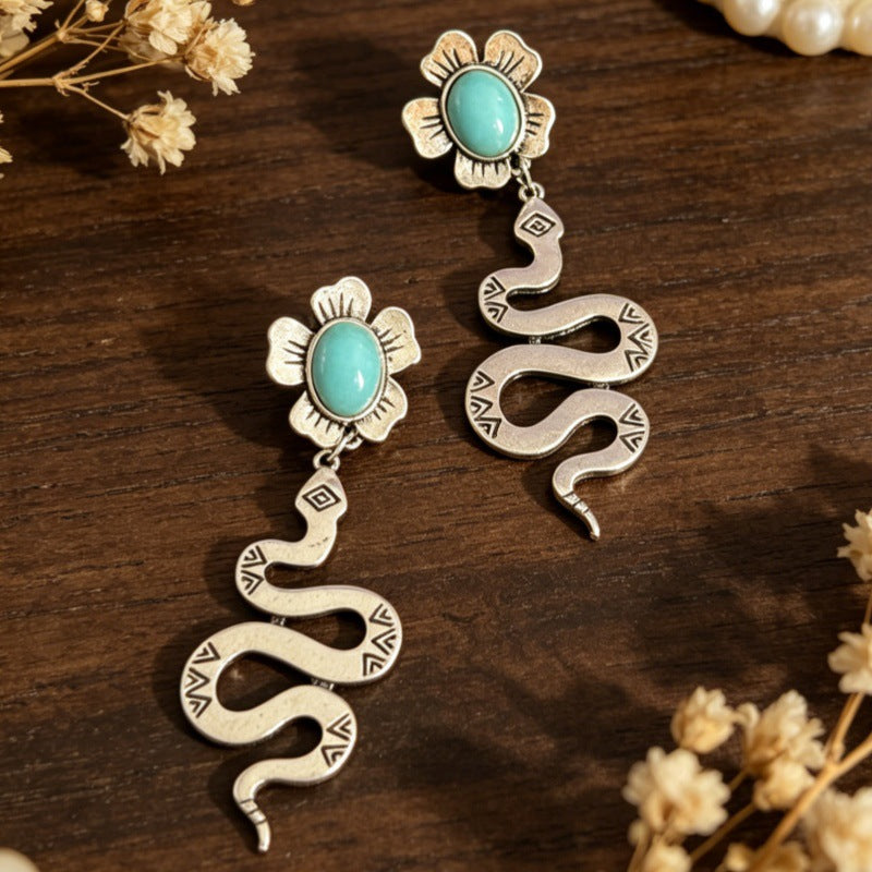 Wholesale Eco-Friendly Alloy Vintage Snake Earrings Fashion Jewelry Accessory Gift