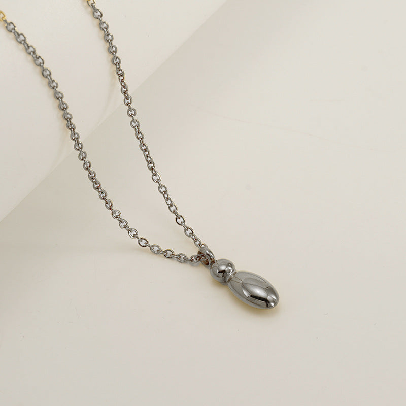 Wholesale  26 English letter necklace  titanium steel bubble smooth letter pendant clavicle chain
