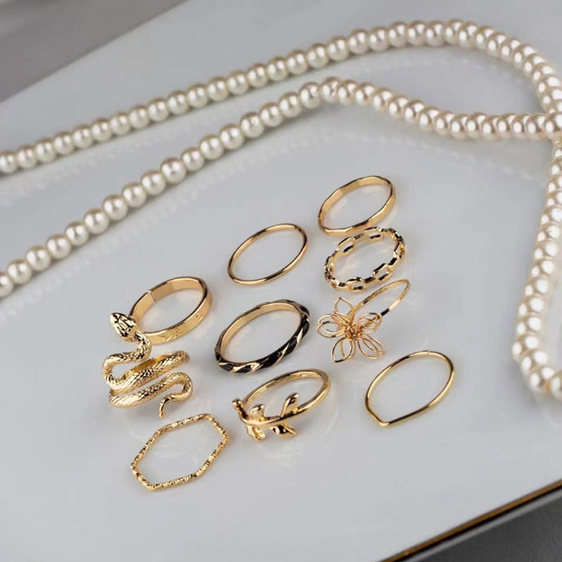 Wholesale  alloy flower ring personality exaggerated snake-shaped stacked ring suit