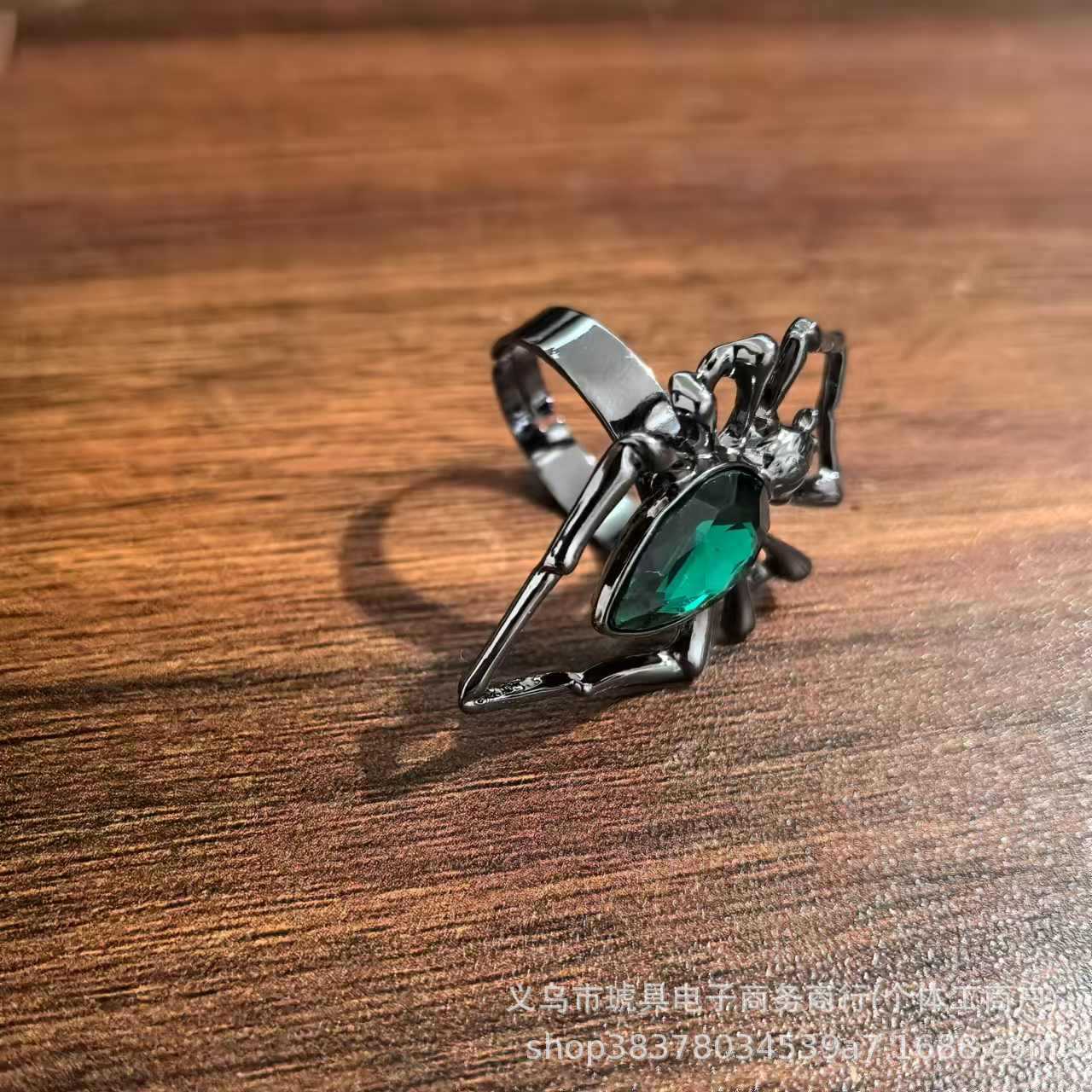 Wholesale Zinc Alloy  Ring Retro Hollow Gemstone  Fashion Jewelry