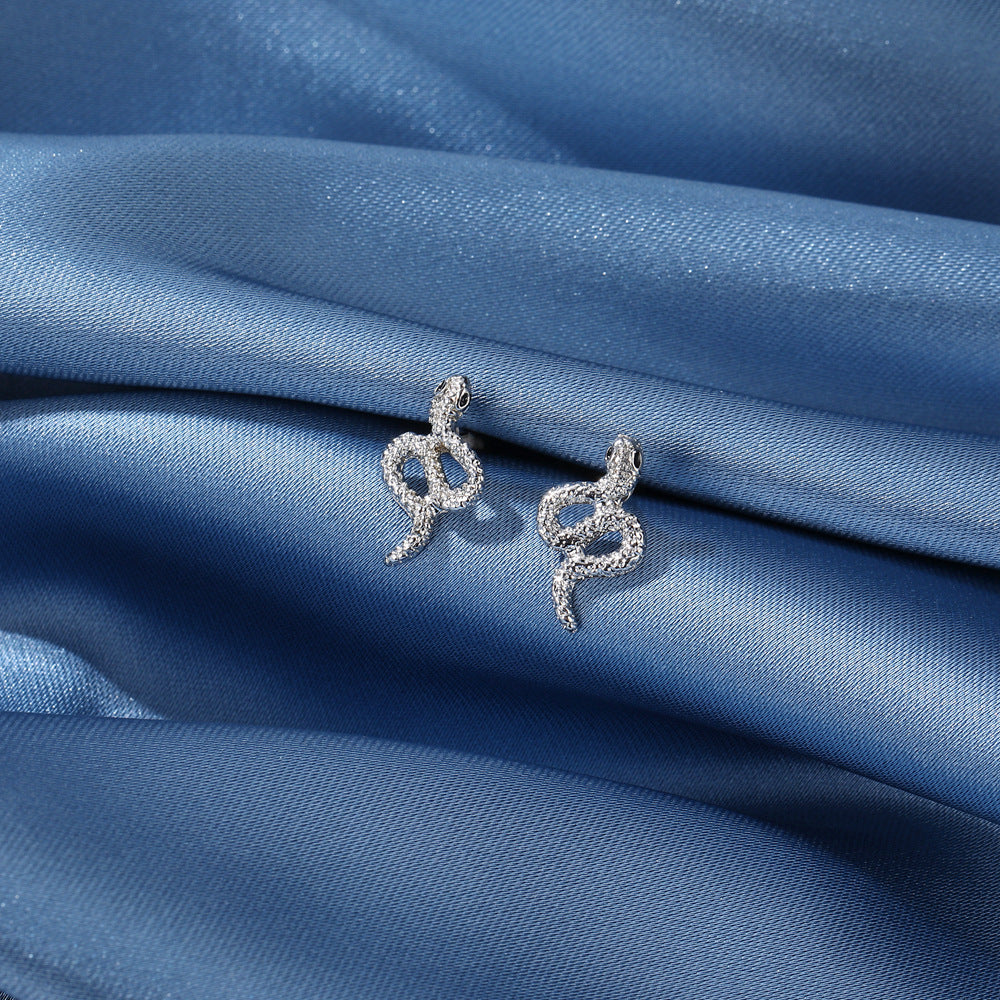 Wholesale fashion zodiac snake silver earrings