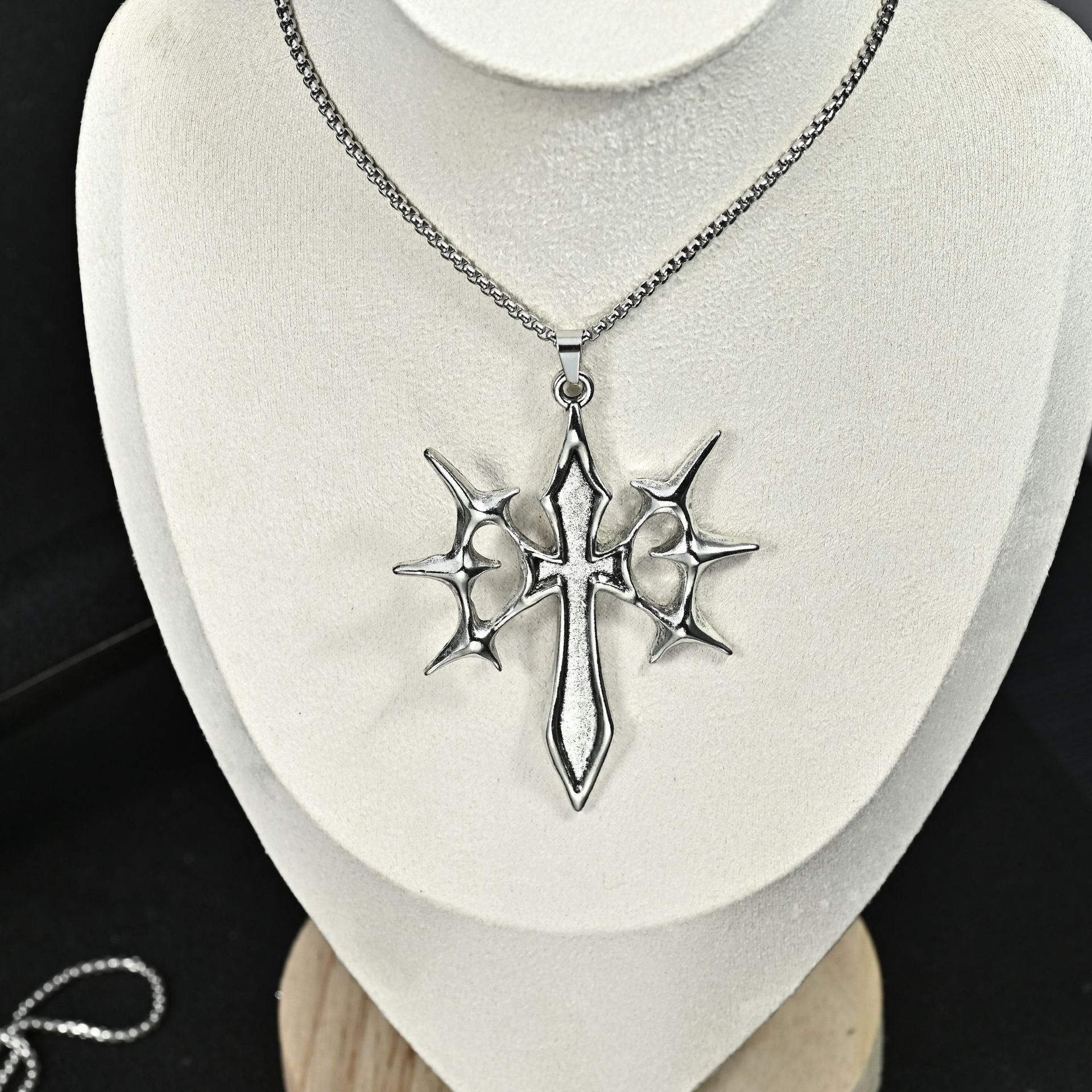 Wholesale Retro Vintage Cross Pendant Necklace For Men Stainless Steel Long Chain Chic Fashion Jewelry Accessory Gift
