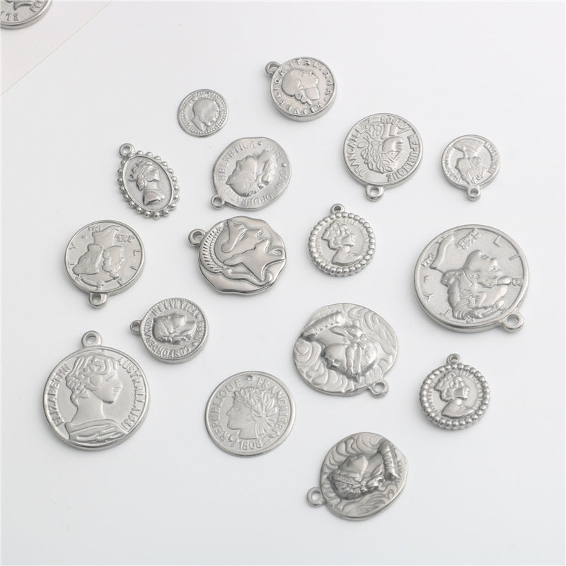 Wholesale Stainless Steel Queen Avatar Coin Commemorative Coin Pendant