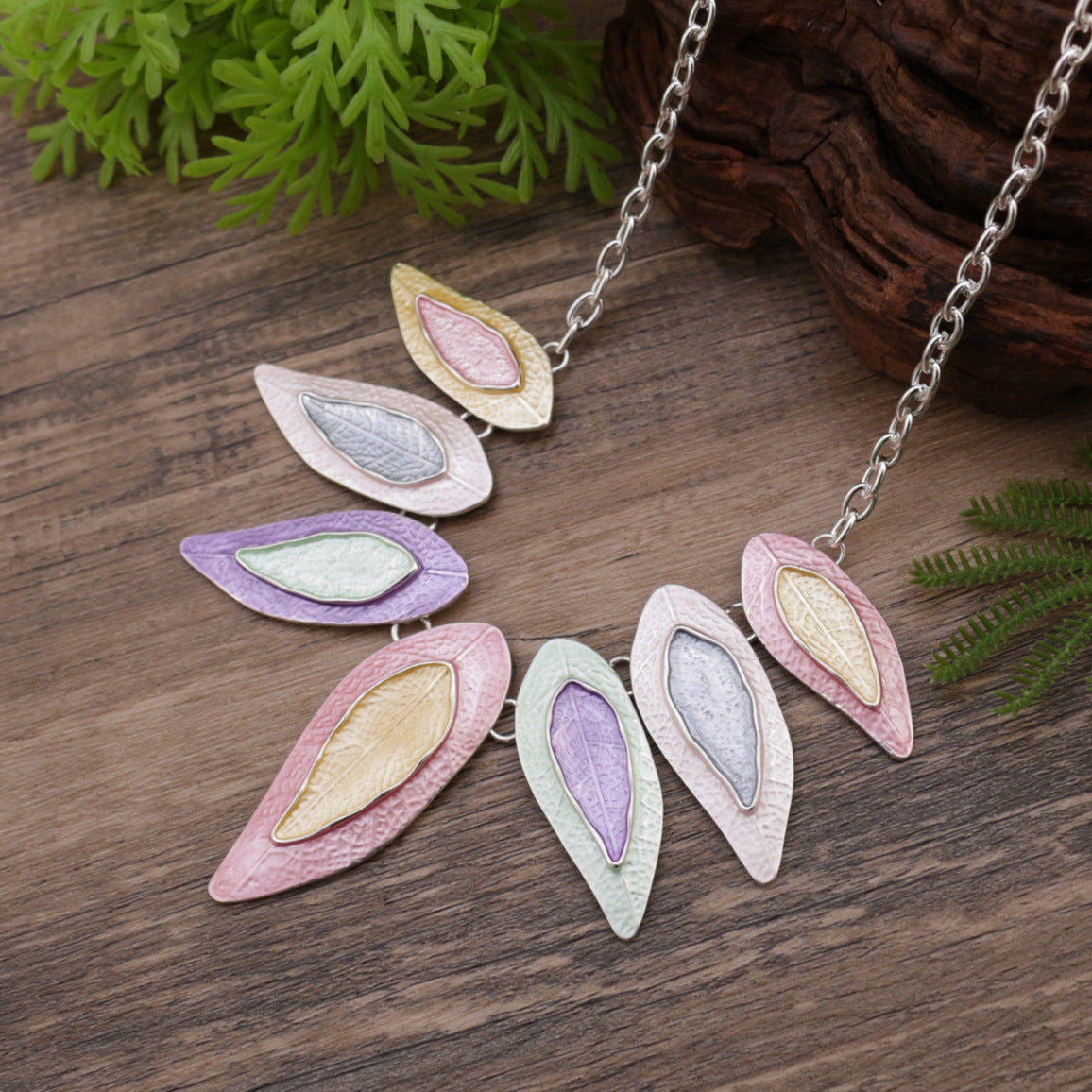 Wholesale  color leaf stitching alloy necklace necklace