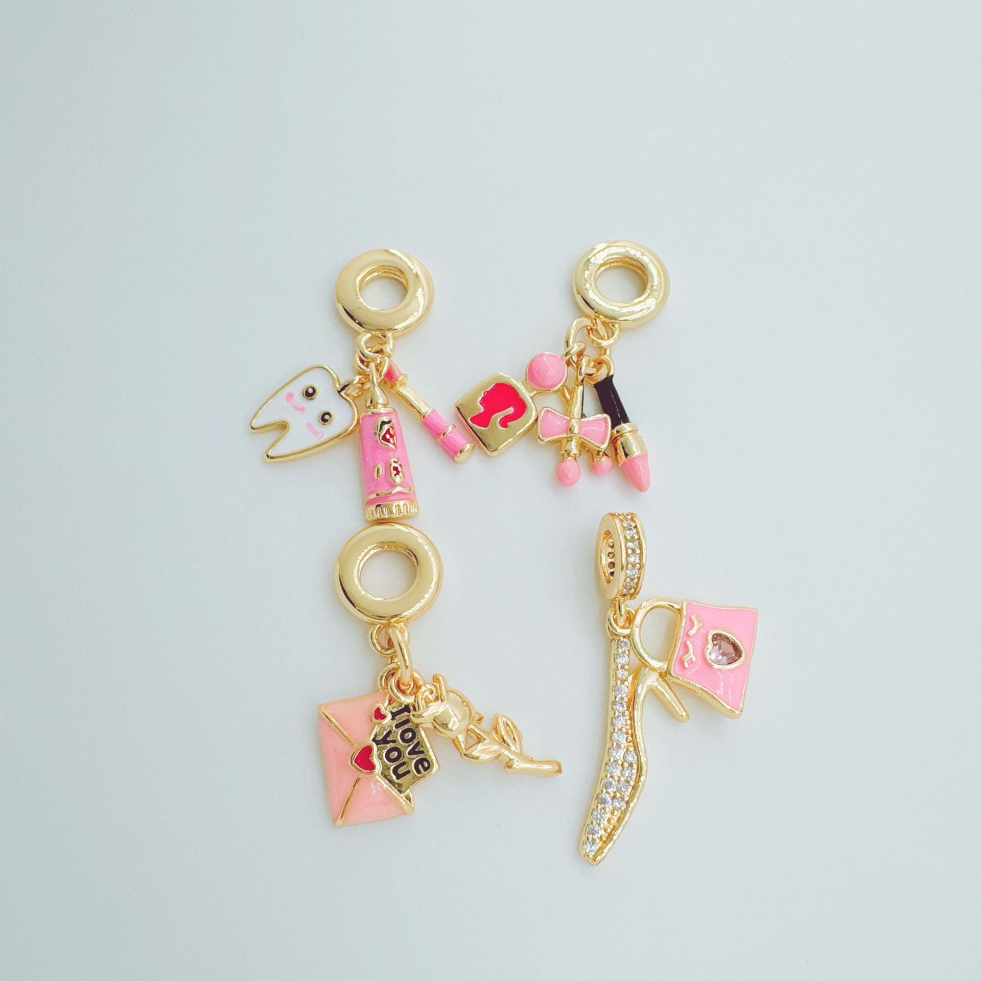 Wholesale Simple European Style Gold Plated Copper Necklace Pendant Fashion Accessory for Gift or Boutique Resale