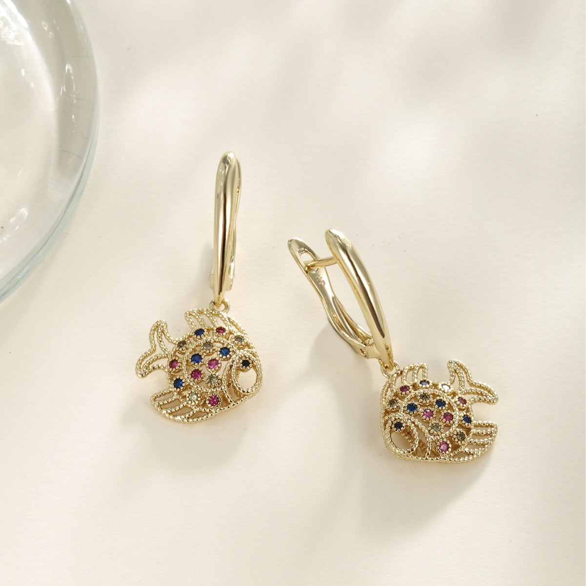 Wholesale Personality Exquisite Hollow Tropical Fish Ear Buckle Earrings