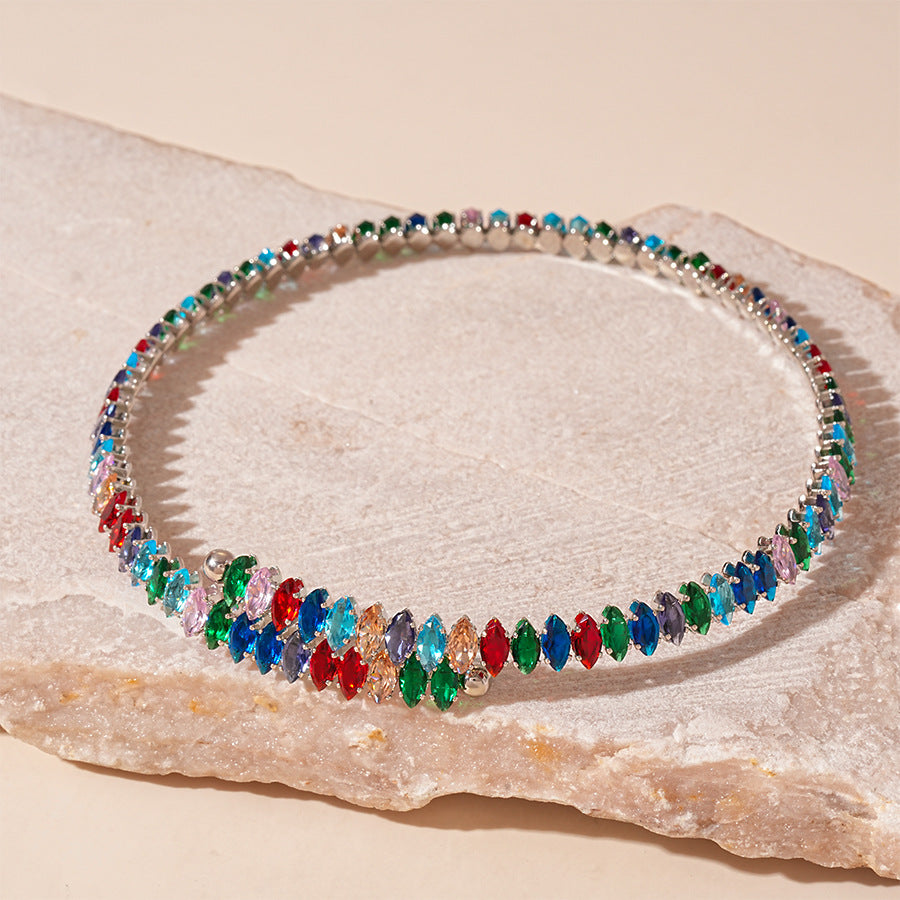 Wholesale Light luxury style contrasting color zircon water drop-shaped circle open collar bracelet