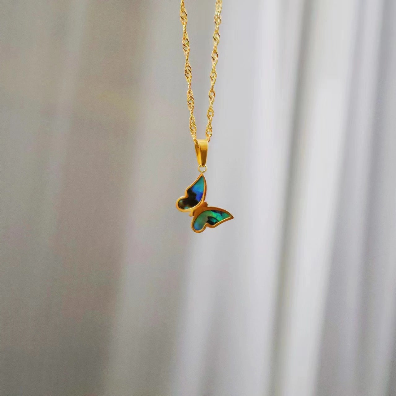 Wholesale handmade natural abalone shell patch  stainless steel vacuum  18K gold six-pointed star clavicle chain