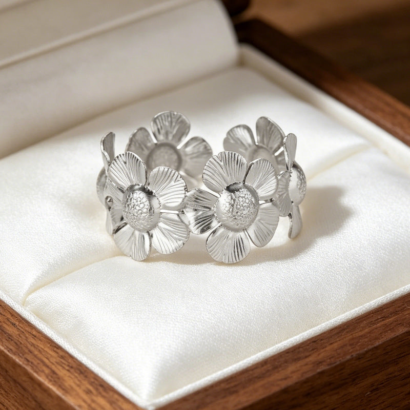 Wholesale Gold-Plated Copper Flower Bracelet &  Ring Set - Fashion Jewelry Accessory for Resale
