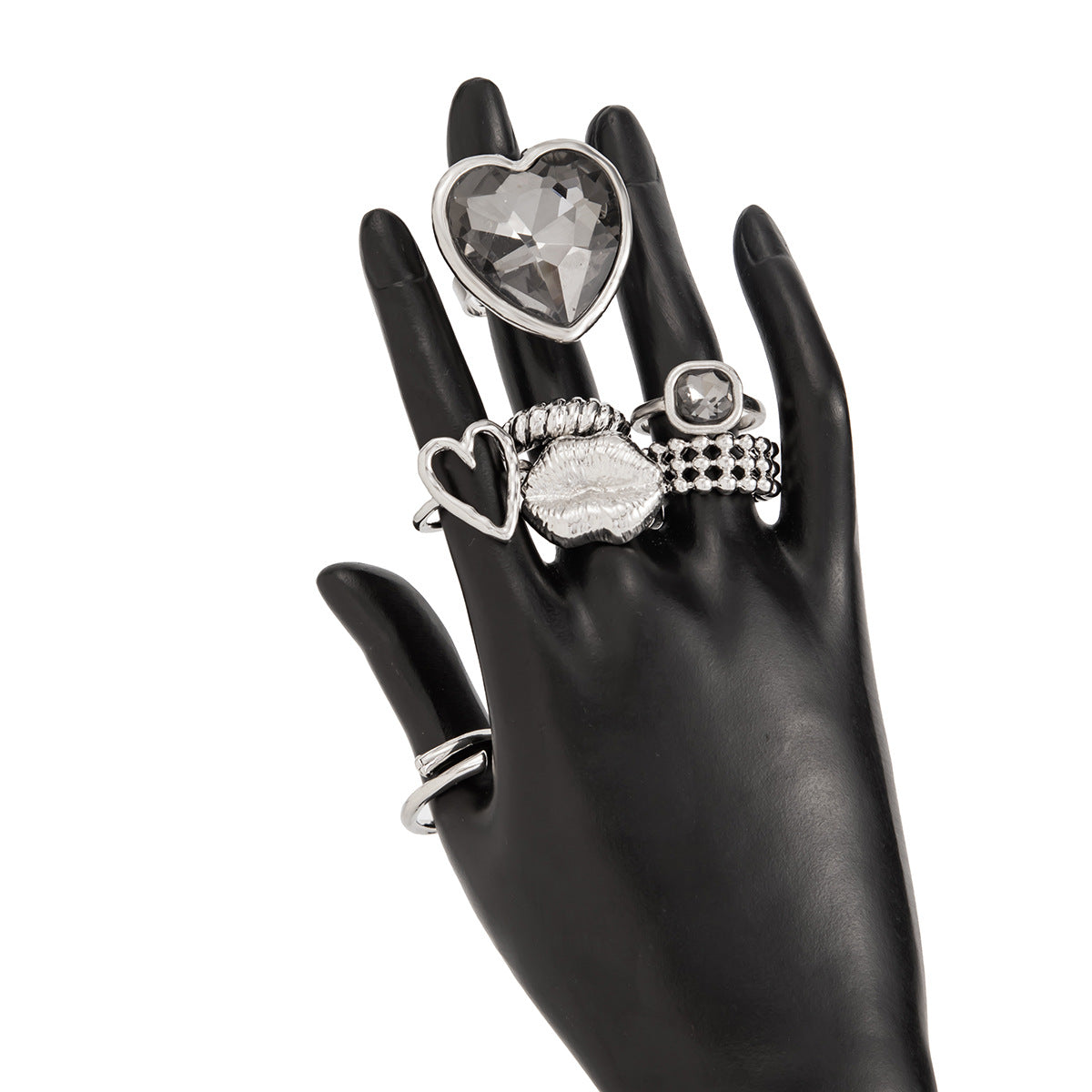 Wholesale Exaggerated Black Heart Acrylic Diamond Ring