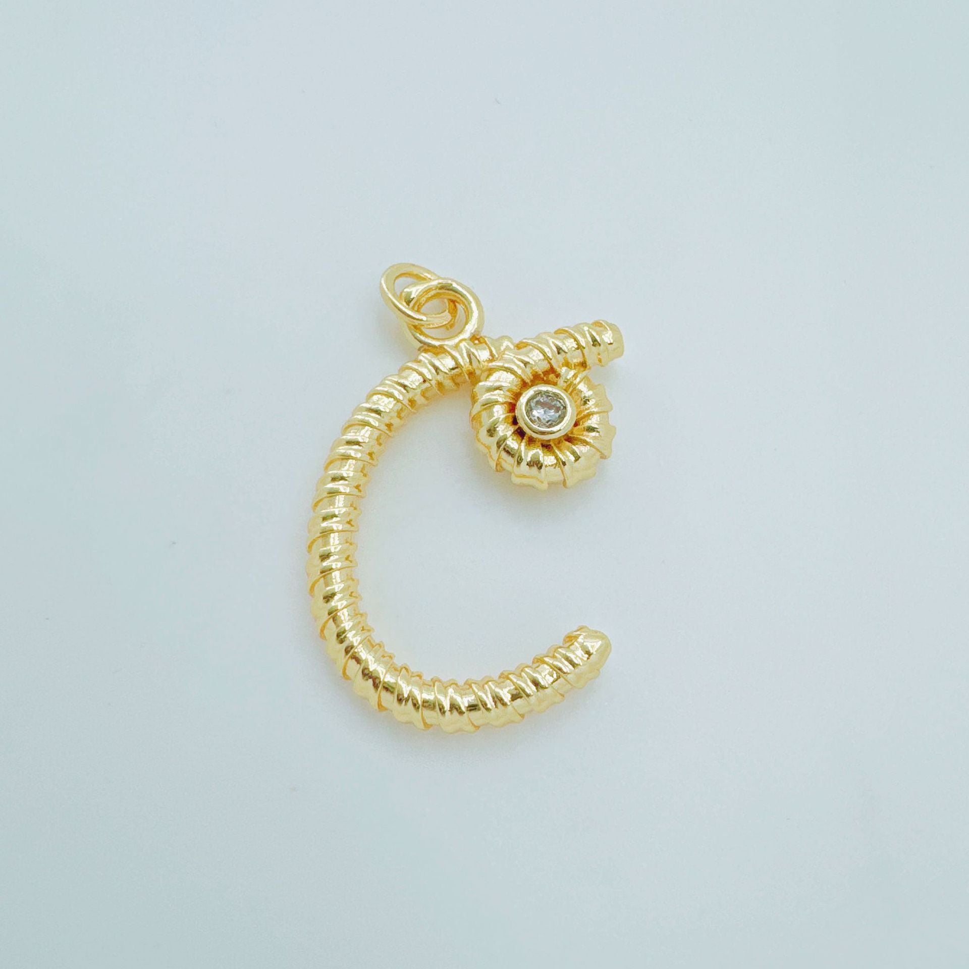 Wholesale Gold Plated Copper 26 Letter Alphabet Pendant,  Trendy Hip-Hop Jewelry Accessory for Everyday Gift