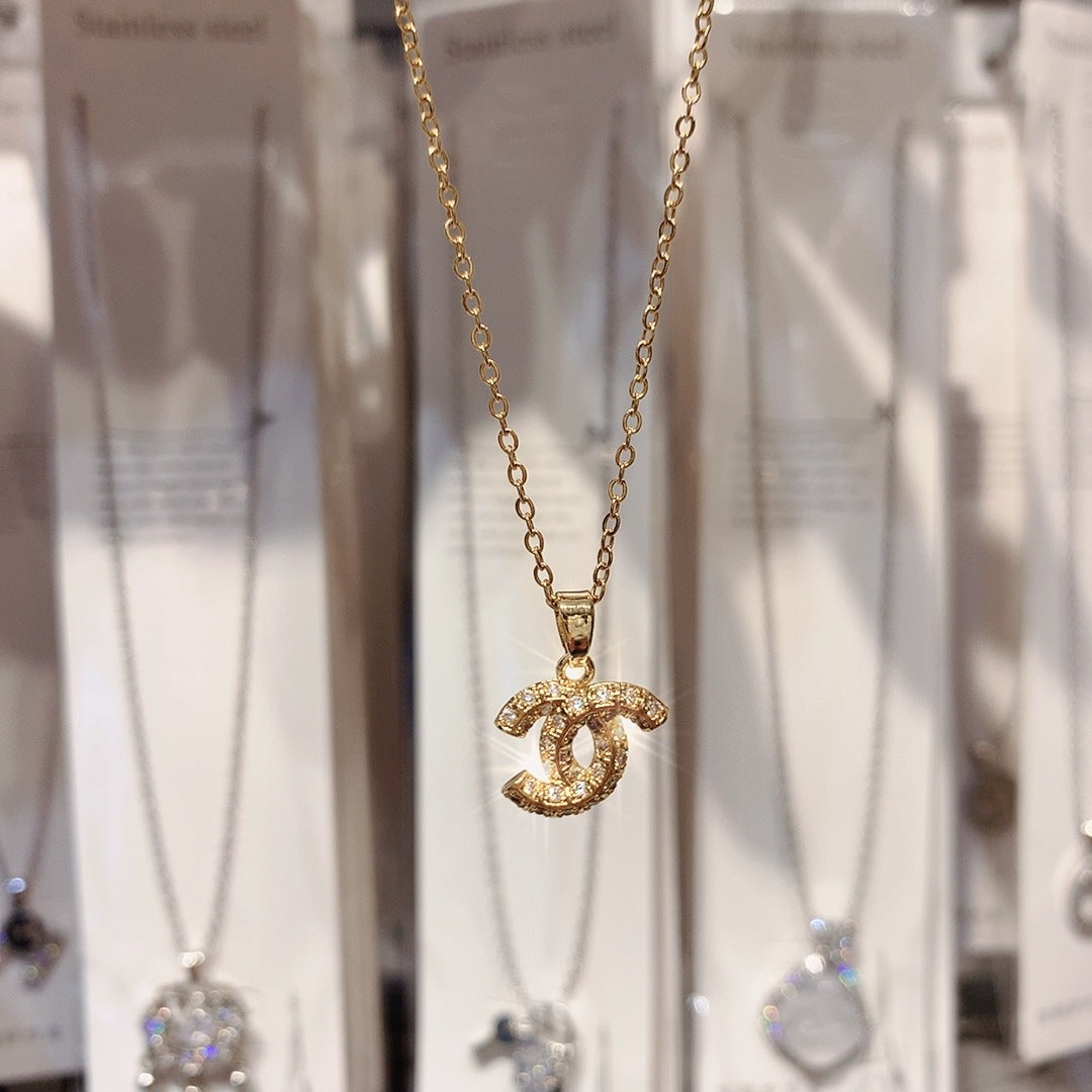 Wholesale Titanium Steel Zircon Blingbling Double C-shaped Light Luxury Necklace