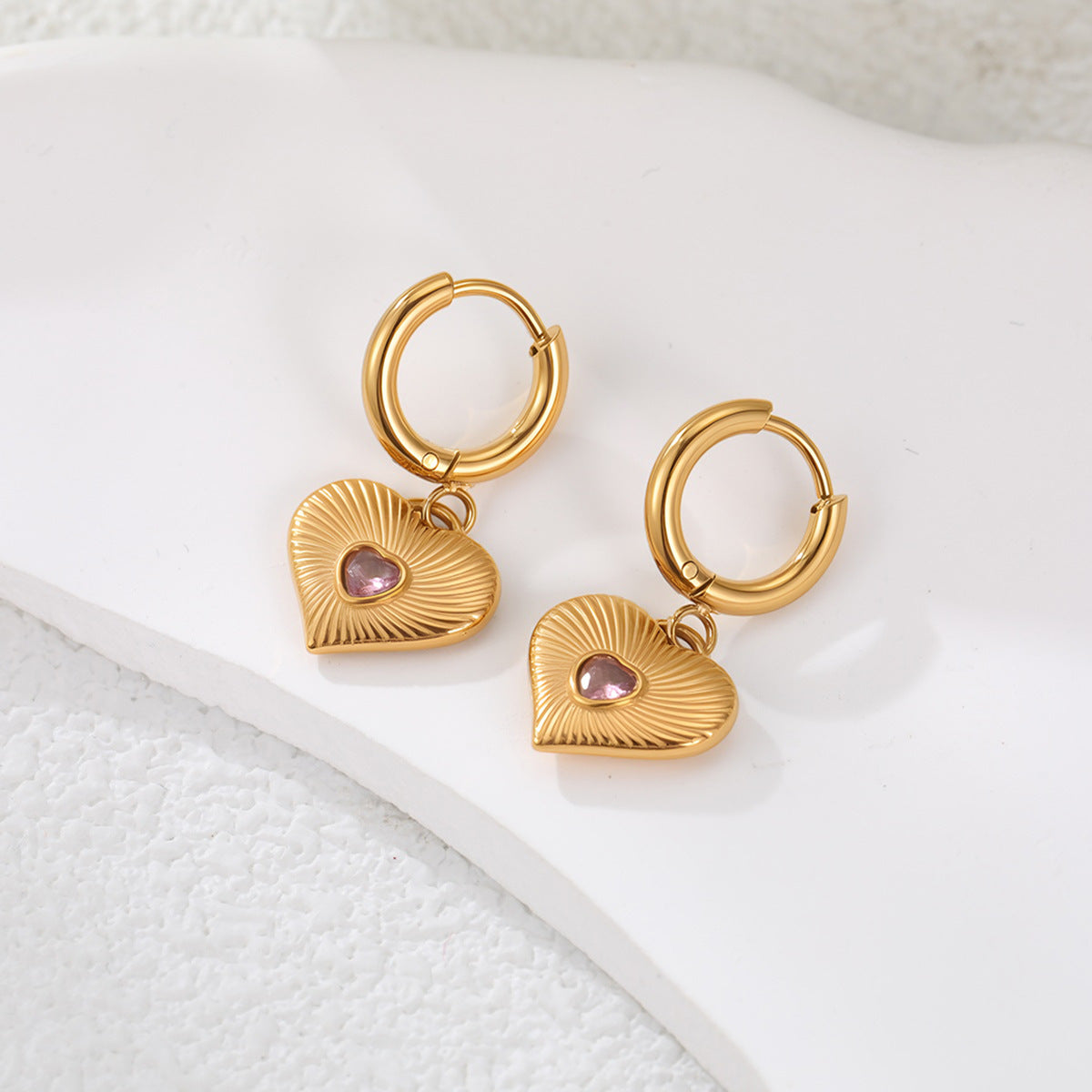 Wholesale Stainless steel heart-shaped dangle earrings