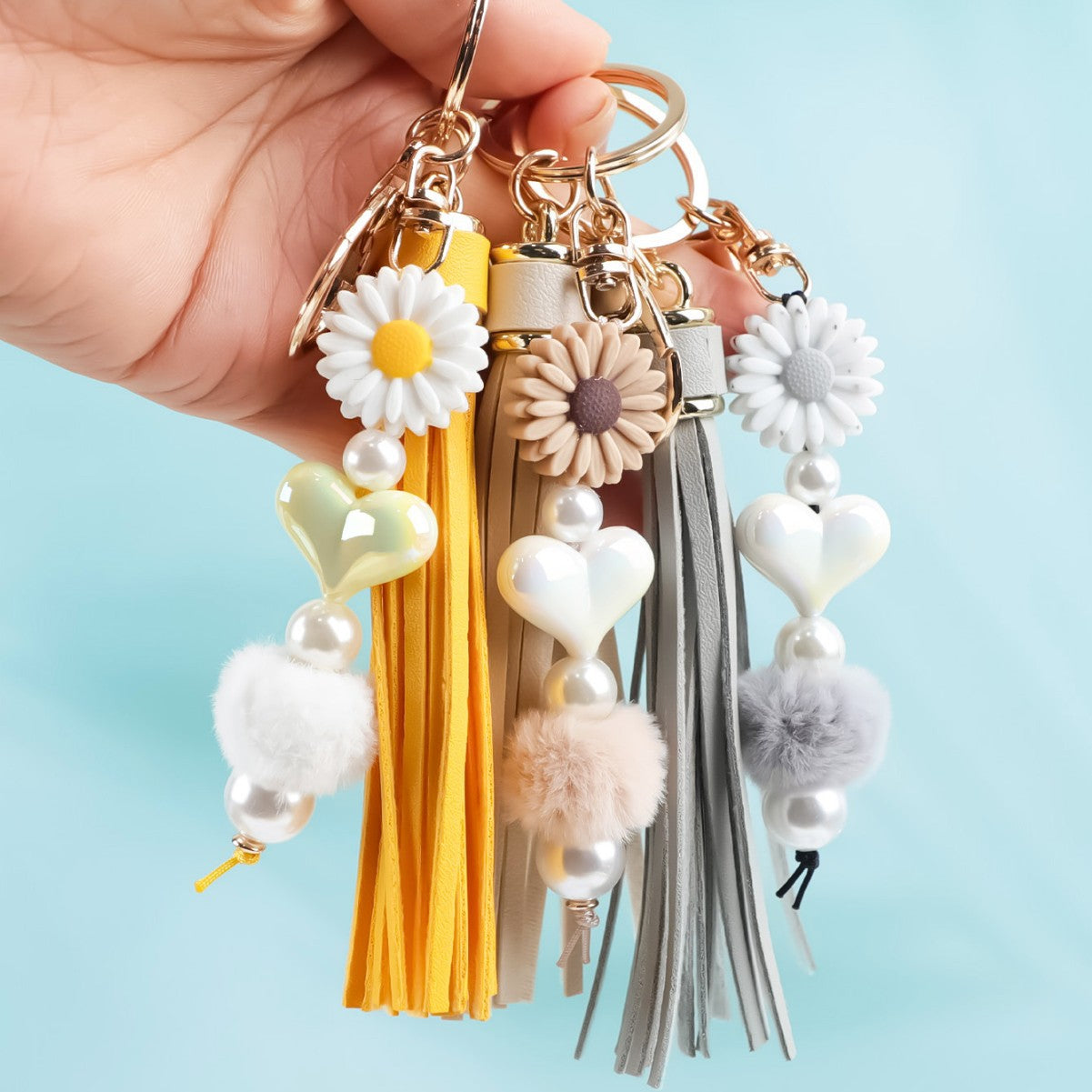 Wholesale White Tassel Keychain Bag Charm Acrylic Handmade Fashion Accessory For Graduation Gift